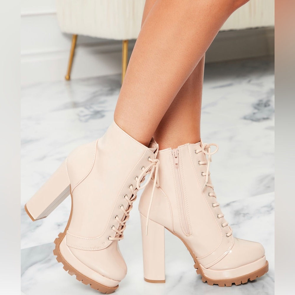 Shiny leather  boots